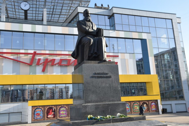Лучани вшанували пам’ять Михайла Грушевського