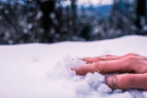 На Рівненщині дядько добряче хильнув і в лютий мороз дав хропака просто на вулиці