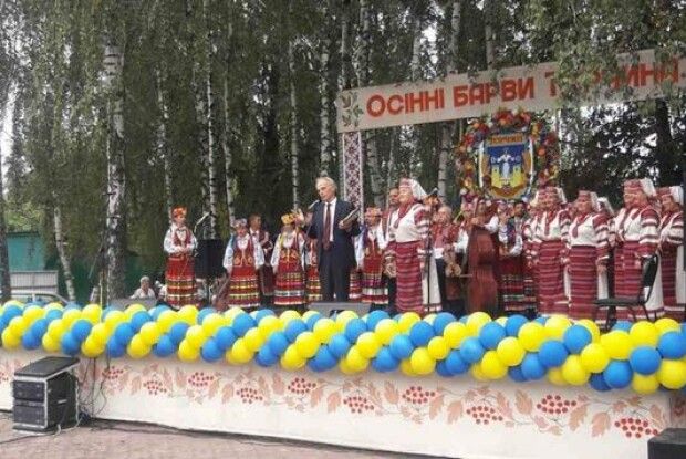 Ратнівчани вплели і свою квіточку в «Осінні барви Торчина»