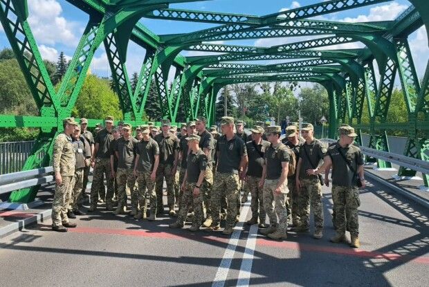 На Волині до служби стали молоді офіцери-прикордонники