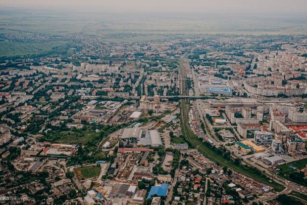 Місто на долоні: фотограф зробив захоплюючі кадри Луцька з висоти (фото)