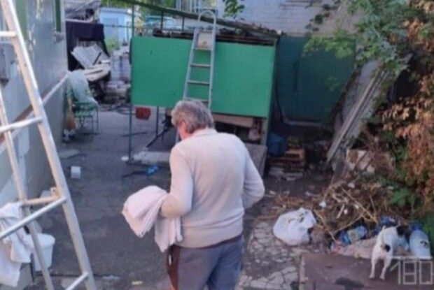 Покалічену дитину бабуся лікувала самостійно: їй оголосили про підозру