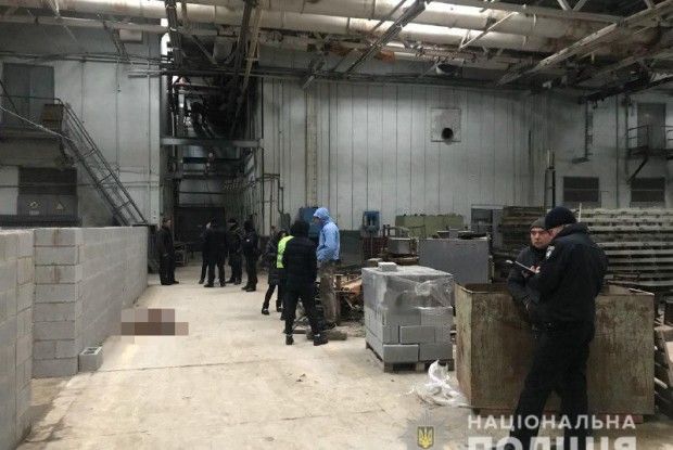 У Рівному посеред білого дня поліцейський застрелив тибетського мастифа