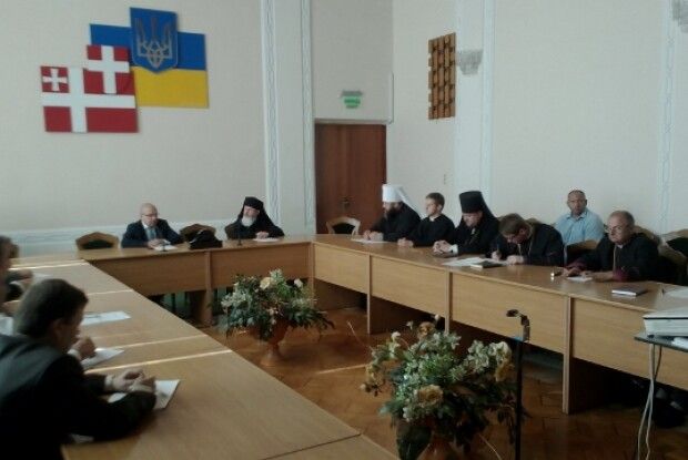 Владика Михаїл пропонує перевірити інформацію на пам’ятниках загиблим під час україно-польського протистояння