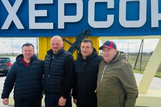 «Дуже цінно»: очільник Горохова відвіз гуманітарну допомогу на Херсонщину