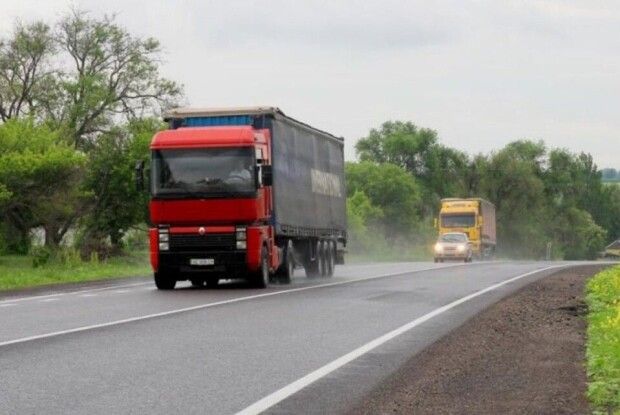 На дорогах Волині діють нові правила руху через спеку