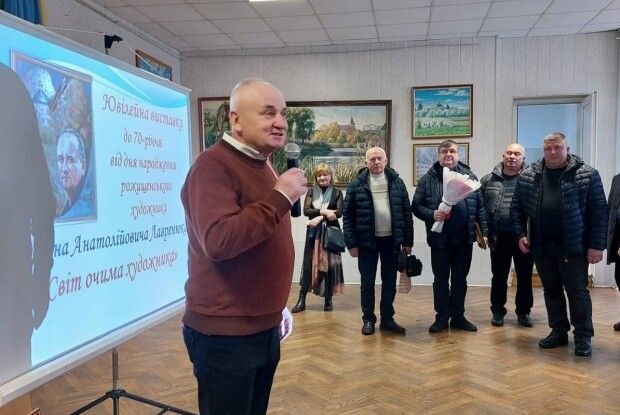 Видатному волинському художнику Євгену Лавренюку - 70: презентували ювілейну виставку митця 
