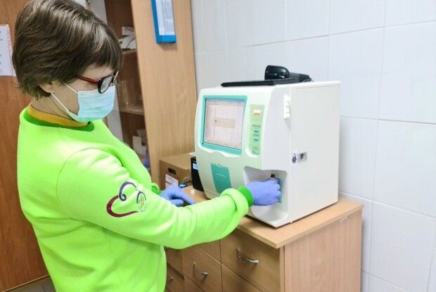 У Підгайцівській амбулаторії тепер можна зробити точний аналіз крові (Фото)