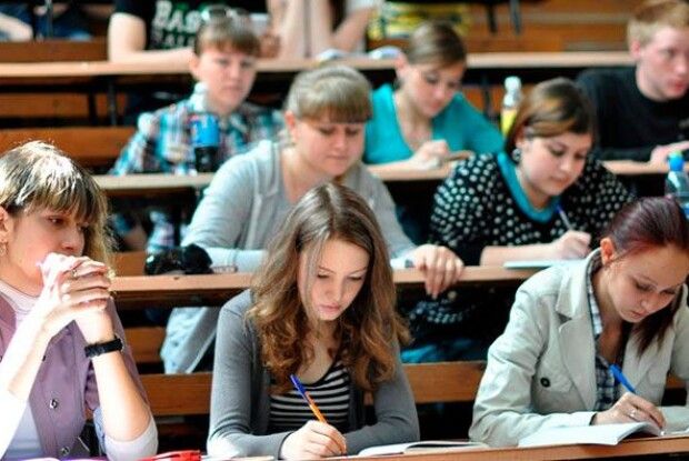 Міносвіти запровадило обов’язкове ЗНО з математики для тих, які вступають на деякі гуманітарні спеціальності