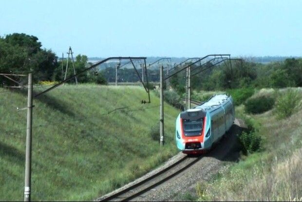 Укрзалізниця подовжує маршрут поїзда Ківерці–Івано-Франківськ до Коломиї