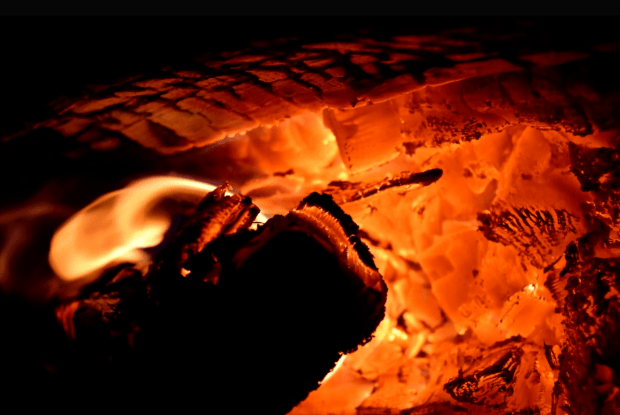 На Волині вночі у прибудові згорів чоловік