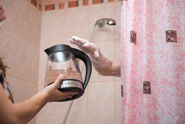 На Соборності у Луцьку немає гарячої води: причина