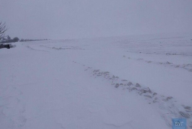 «Снігу – по пояс»: селяни на Волині відрізані від світу через не розчищені дороги