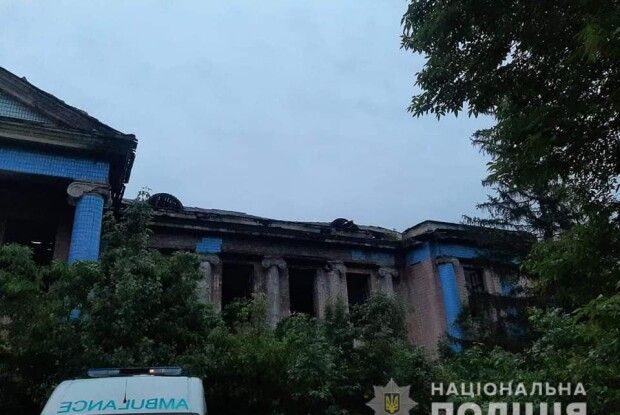 Загинула 13-річна дівчинка, яка з другом гуляла в покинутій будівлі (Фото)