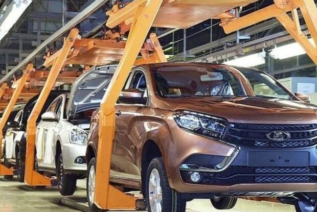 Російський «АвтоВАЗ» зупиняє роботу через дефіцит запчастин, працівників відправлять у відпустку 