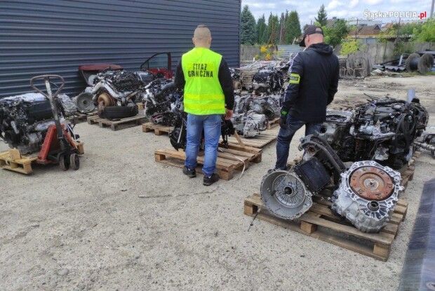 В Польщі злапали банду автомотовикрадачів: серед затриманих є українці