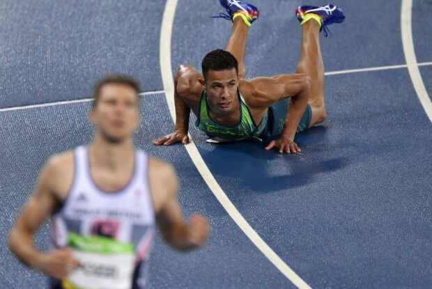 Легкоатлет виграв забіг завдяки… стрибку (Відео)