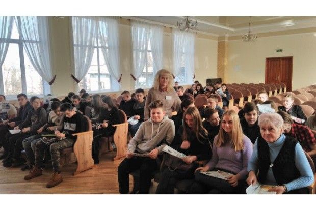 Для учнів Луцької школи № 15 провели ознайомлення з правилами вибору професії