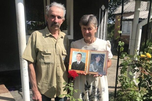 Герой залишив свої троянди й виноград, щоб Україну не топтав російський гад