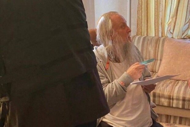 Володимир Зеленський призупинив громадянство 13 священників УПЦ МП, – ЗМІ