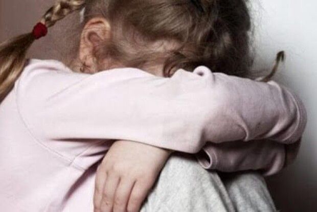 На Волині батько розбещував свою доньку: його судили