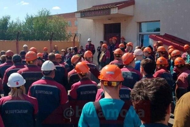 У Білорусі затримують глав страйккомів підприємств