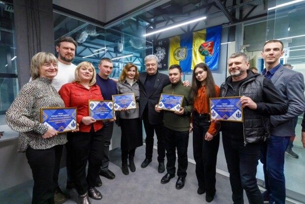 Дрони, підтримка військових та ВПО, курси тактичної медицини: регіональні ГО отримали гранти від Фонду Порошенка