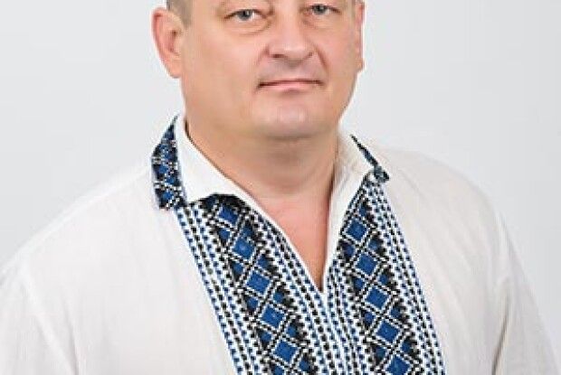 НЕ ЕКОНОМТЕ НА ВЧИТЕЛЯХ – ПОТРУСІТЬ КИШЕНІ ОЛІГАРХІВ!*
