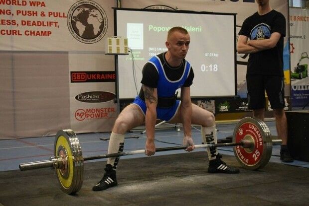 Луцький гвардієць Валерій Попович - чемпіон світу з пауерліфтингу