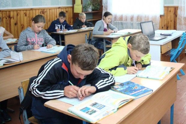 Соціальний паспорт класу: піклування про дітей чи втручання у приватне життя?