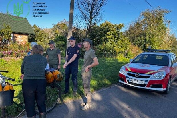У громаді на Волині екоінспектори спіймали паліїв сміття