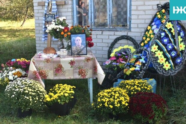 На Волині все село стало на коліна, коли проводжали в останню путь Героя на щиті