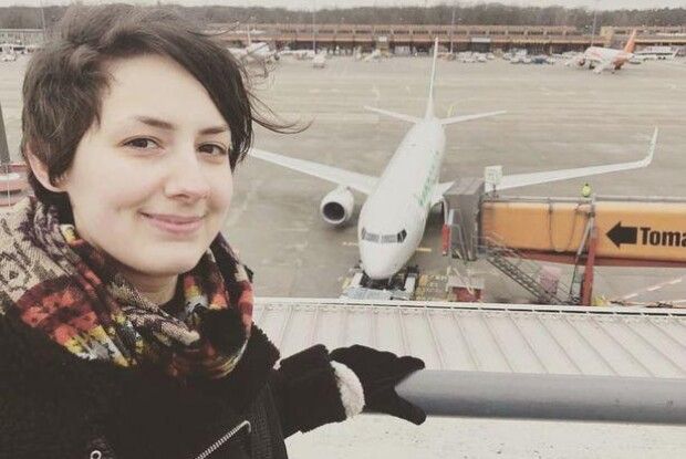 30-річна німкеня закохалася в Boeing 737 і хоче вийти за нього заміж (фото)
