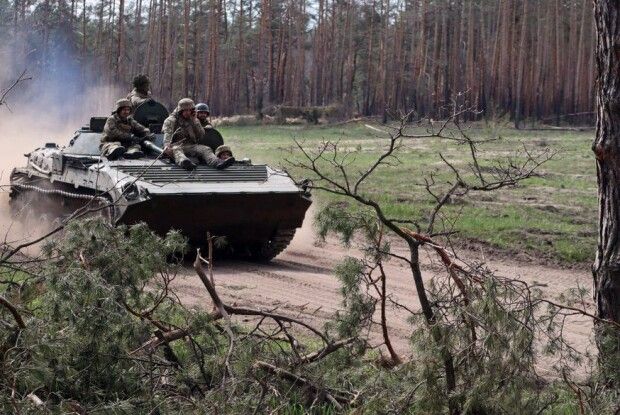 Воїни ТРО Волині з гаубиці мінусували ворожу бронетехніку (Відео)