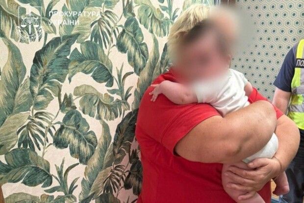 У Києві через оборудки приватної клініки дитина залишилася сиротою 