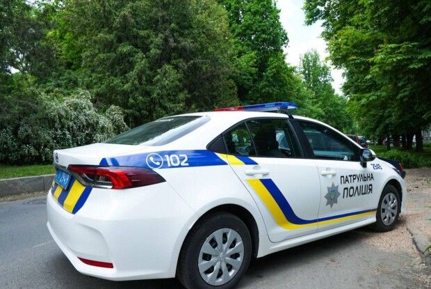 У Луцьку патрульні надали допомогу чоловіку, у якого стався напад епілепсії (Відео)