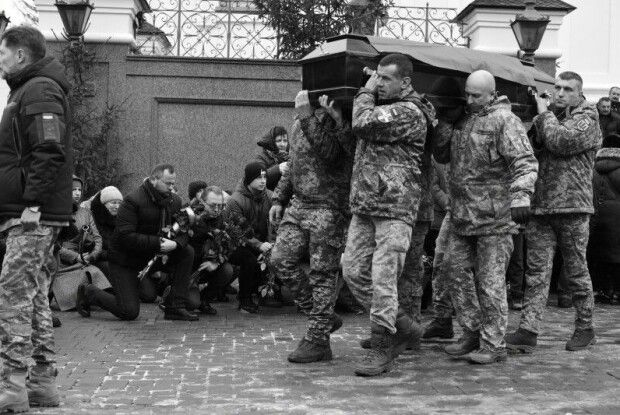У Луцьку попрощалися із загиблим Героєм Сергієм Фокіним (Фото)