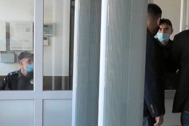 Погоня тривала менш як 10 хвилин: подробиці втечі чоловіка  з Луцького суду