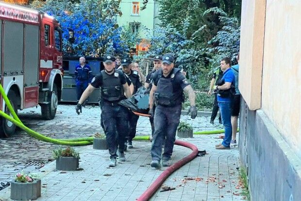 Глава держави показав світу моторошні кадри нічної атаки на Львів (Відео)