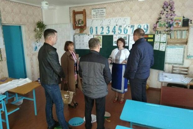 Представники районної влади і День села відзначили, і готовність школи до зими проінспектували