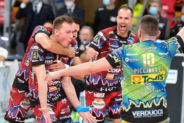 Волейбол: Плотницький провів найрезультативніший матч (Відео)