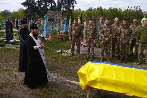 Камінь-Каширщині у жалобі: в останню дорогу провели Героя, який загинув внаслідок обстрілу