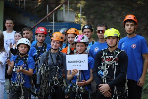 Юні рятувальники з Волині вибороли 8 медалей на всеукраїнських змаганнях