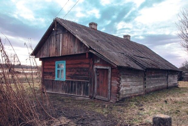 Юні дослідники минувшини вивчають традиції будівництва жител у селах Волині (Фото)