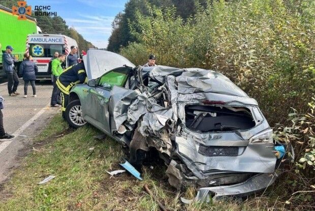 У місті на Волині зіткнулись дві автівки: постраждала жінка