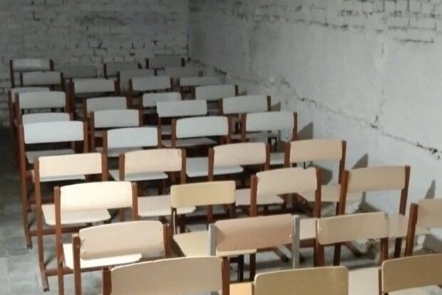 В Нововолинську батьки обурені виглядом укриття навчального закладу (Фото)