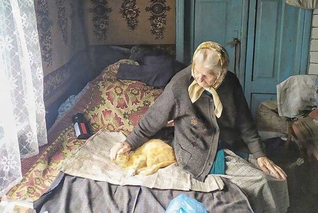 Волинянка, яка сама живе в лісі, поняття не має, хто такий... Зеленський