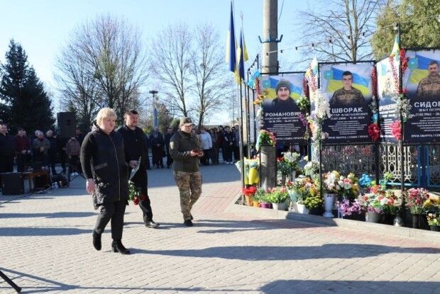 Уся Волинь надіється, що солдат Сергій Білаш ще сам носитиме свою нагороду