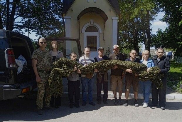 Волинський інтернат передав для захисників чергову маскувальну сітку