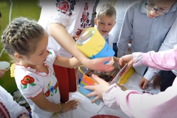 У селі на Рожищенщині зібрали майже 17 тисяч гривень для ЗСУ (Фото, відео)